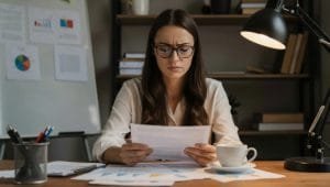 Estrés crónico el riesgo oculto de demencia en adultos